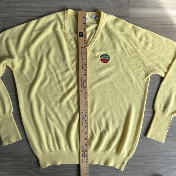 Vintage Country Squire Soft Acrylic Chihuahua Beer Yellow V Neck Sweater Size XL - Picture 8 of 11
